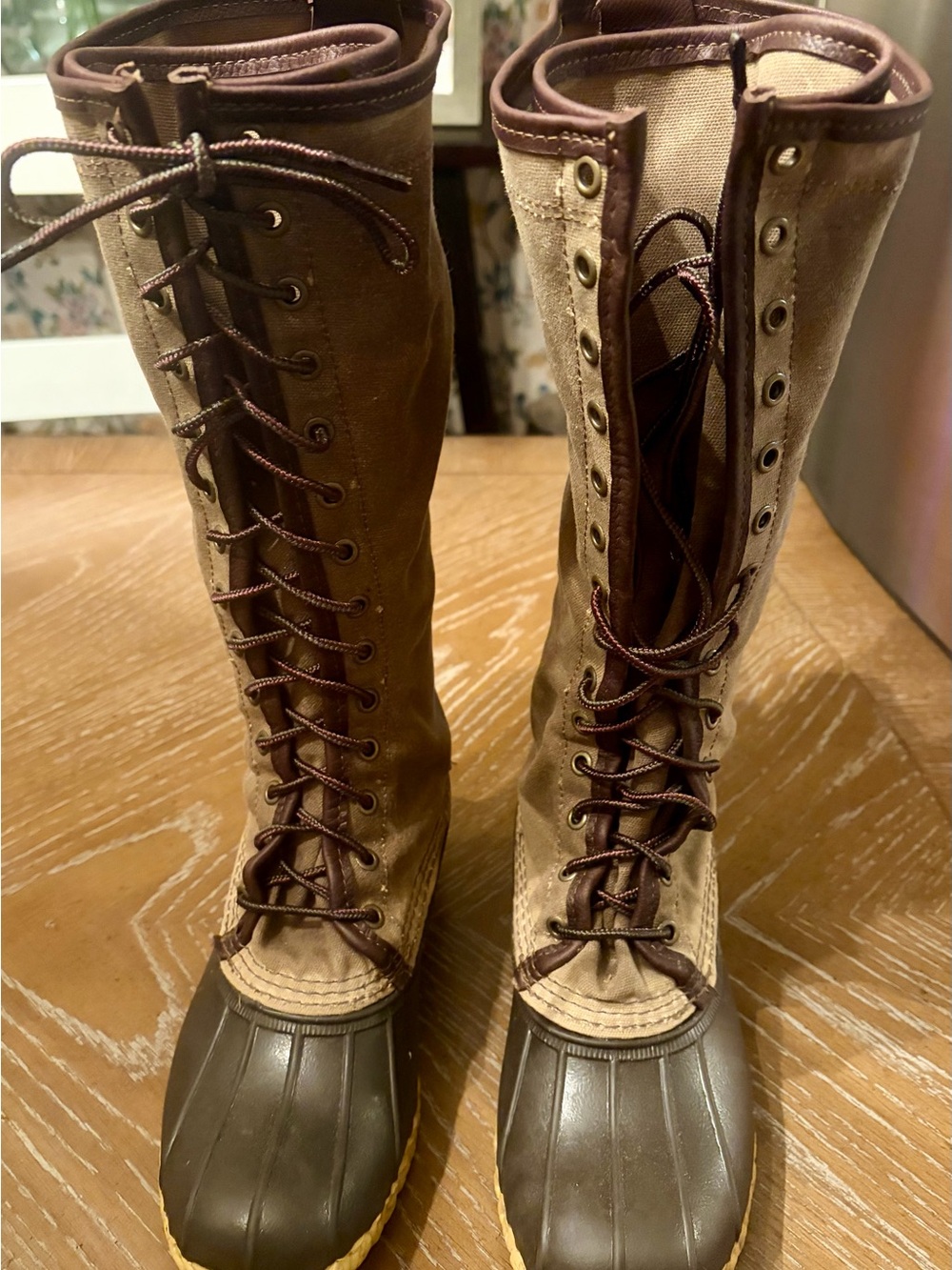Women's L.L. Bean signature Maine hunting boots/duck boots, USA
